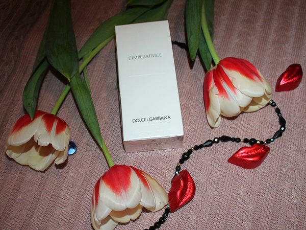 Как отличить оригинальные духи от подделки: 5 способов - Я Покупаю