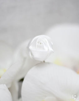 Свадебная шпилька "Ванильная розочка" (белый) Свадебные штучки
