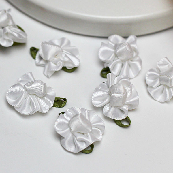 Атласный цветок (1 шт, 2 см)(белый) Свадебные штучки