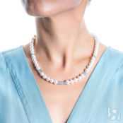 Ожерелье Карелия из белого жемчуга и топазов